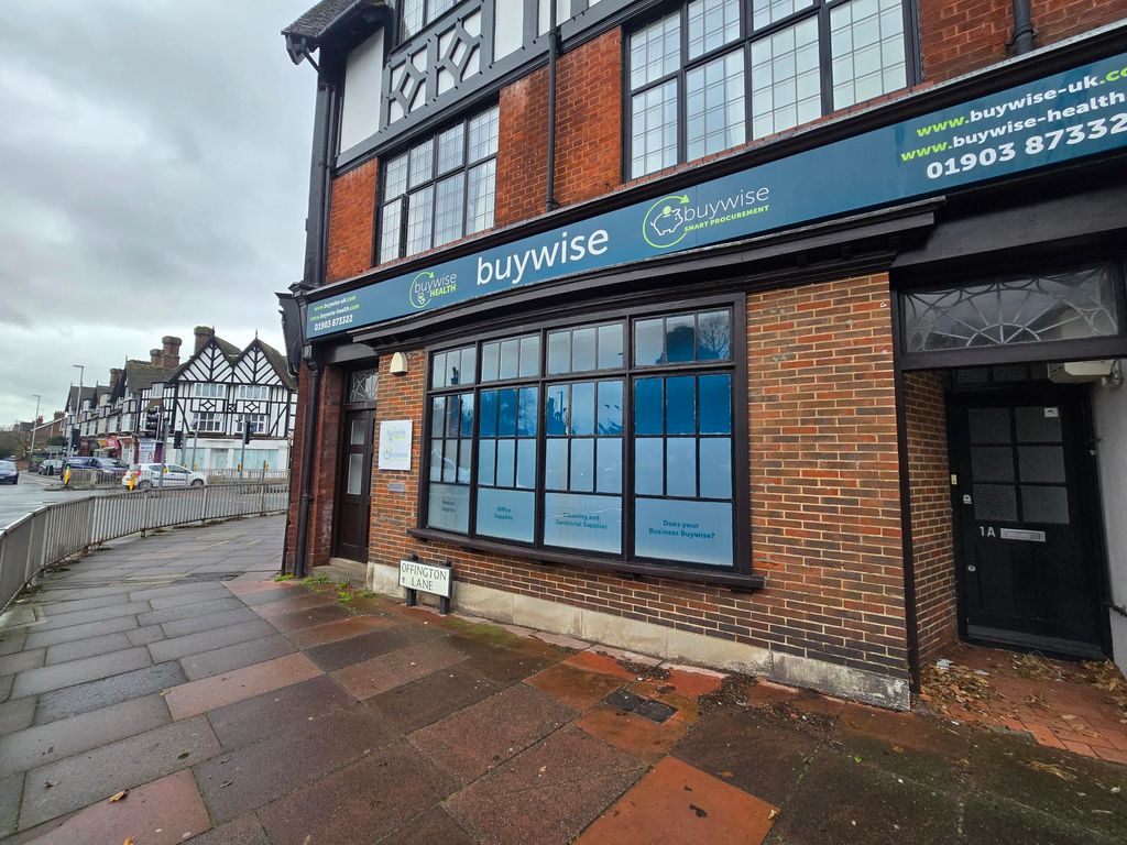 Property photo 1 of 3