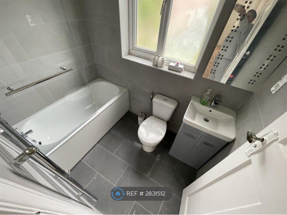 Property photo 3 of 27