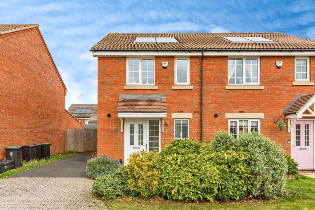 Property photo 1 of 17