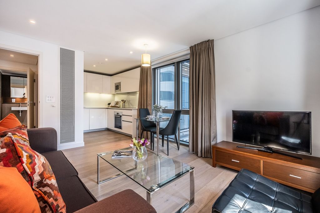 Property photo 1 of 8 Reception Room