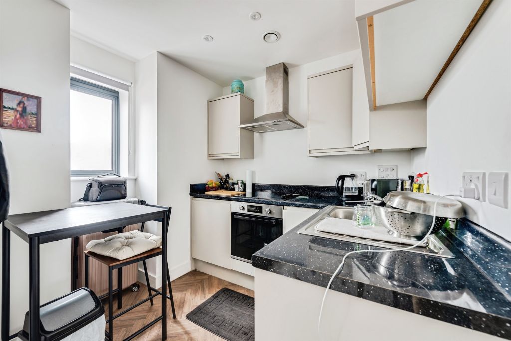 Property photo 3 of 7