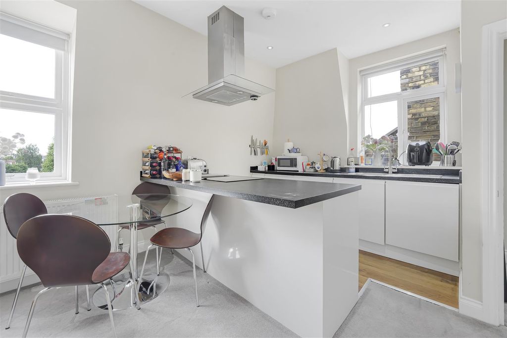 Property photo 3 of 6 Ped05004.Jpg