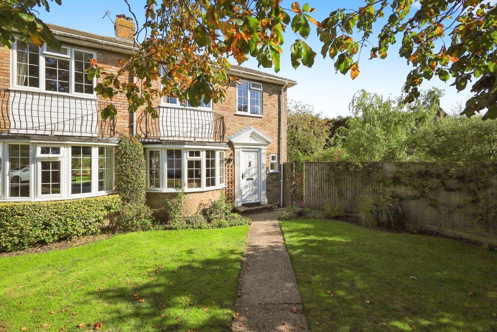 Property photo 1 of 18 Photo