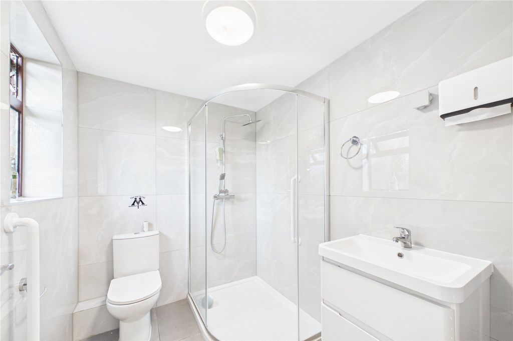 Property photo 3 of 16 Picture No. 01