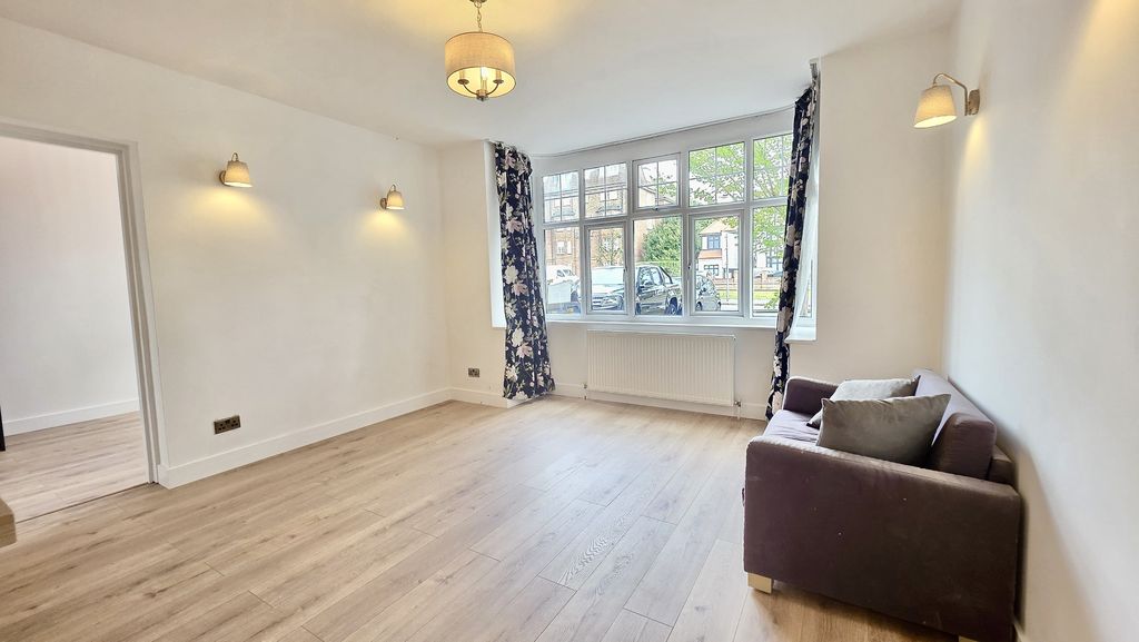 Property photo 3 of 21