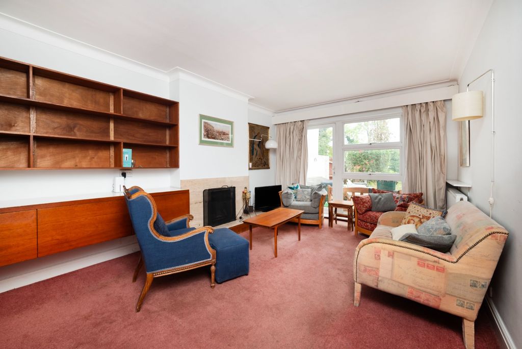 Property photo 2 of 22 3777453