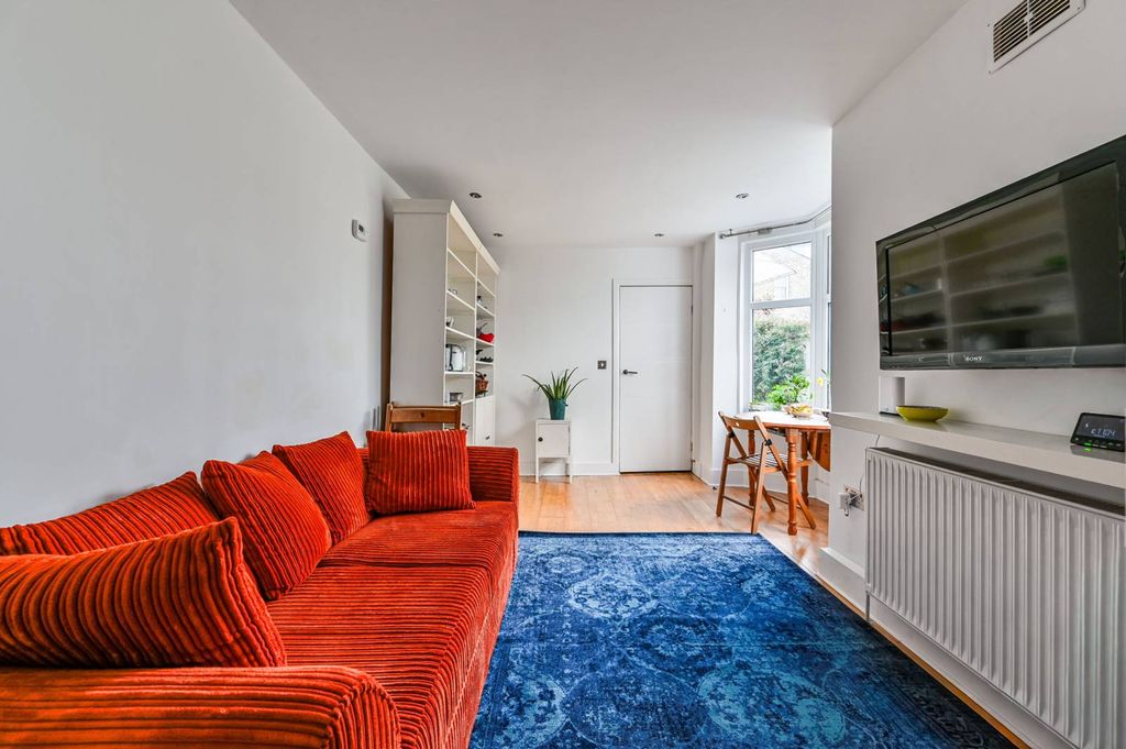 Property photo 3 of 15