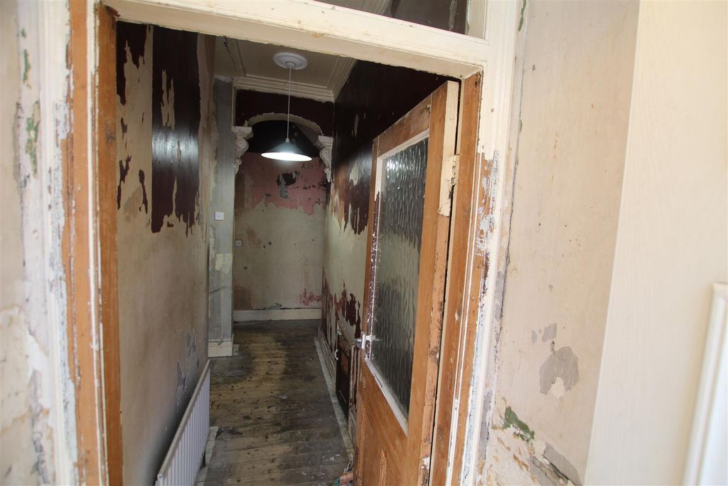 Property photo 2 of 7 Img_5822.Jpg