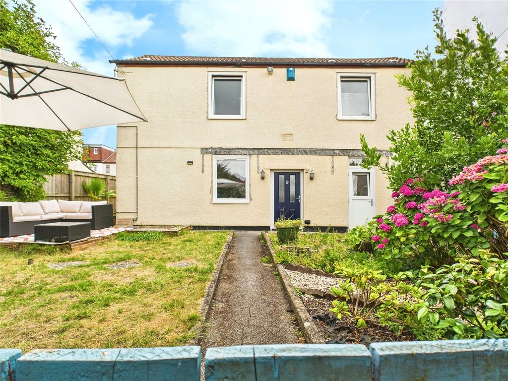 Property photo 2 of 24 Picture No. 38