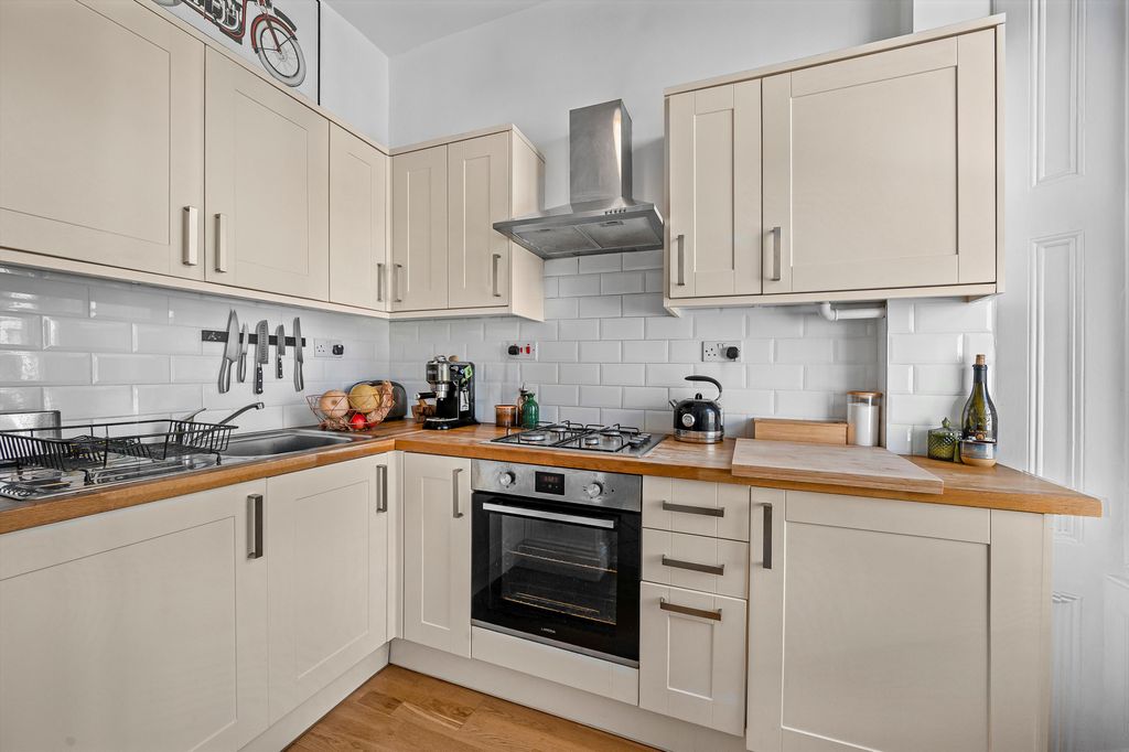 Property photo 2 of 10 Image