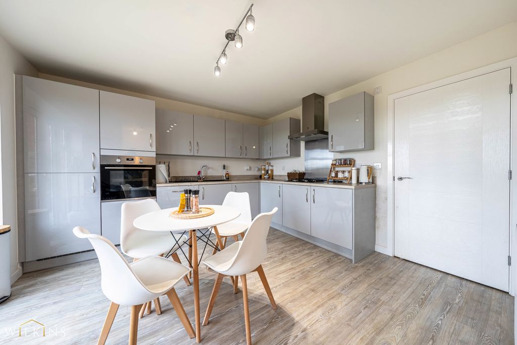 Property photo 3 of 22 Photograph