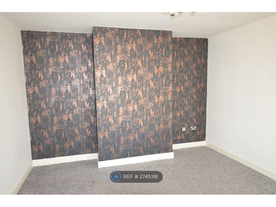 Property photo 2 of 17 Lounge