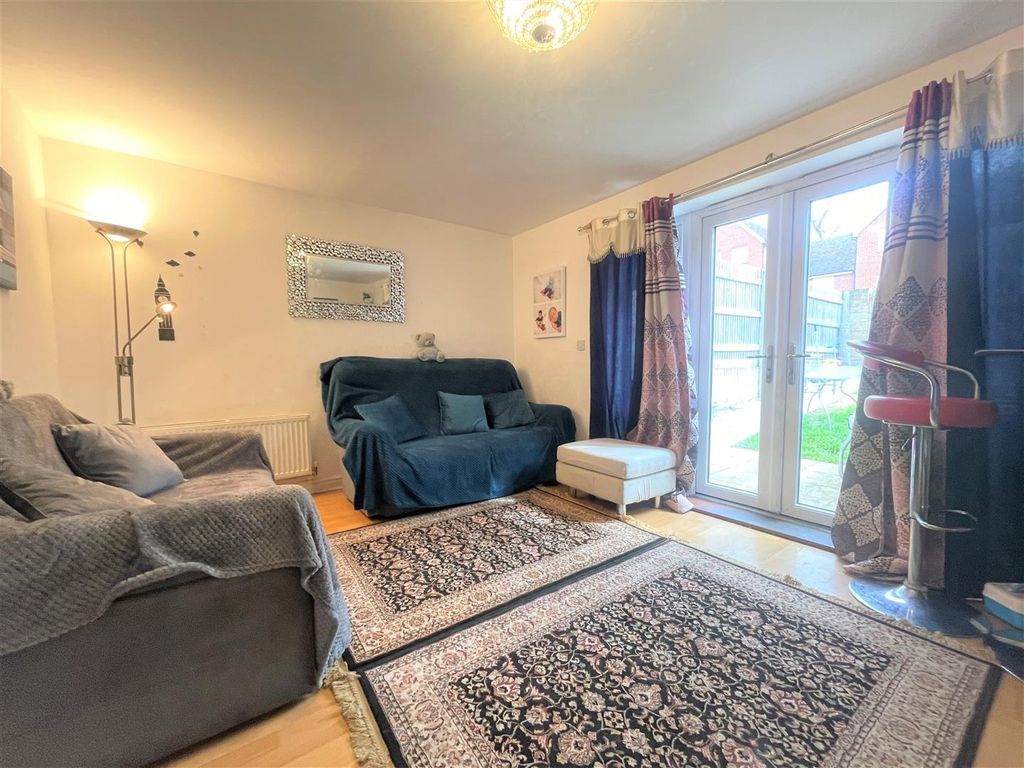 Property photo 3 of 8