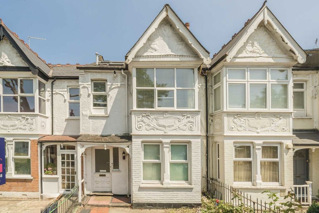 Property photo 1 of 6