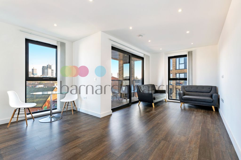 Property photo 1 of 8 View