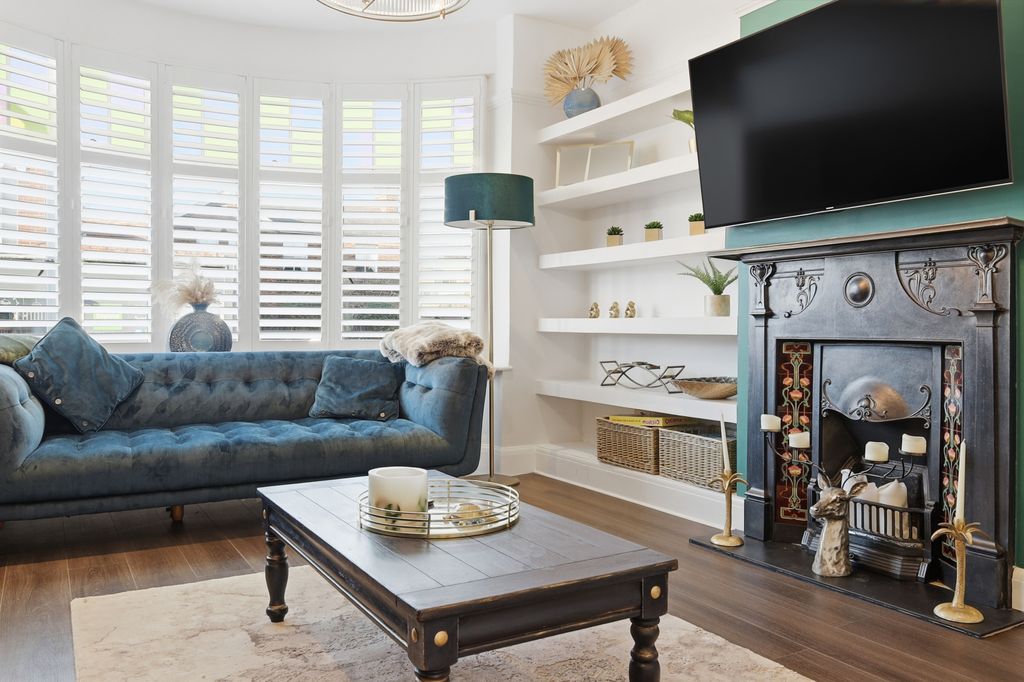 Property photo 3 of 27 Picture No. 32