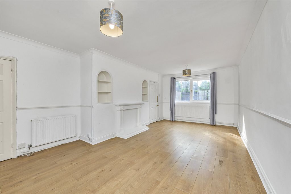 Property photo 2 of 15 Picture No. 21