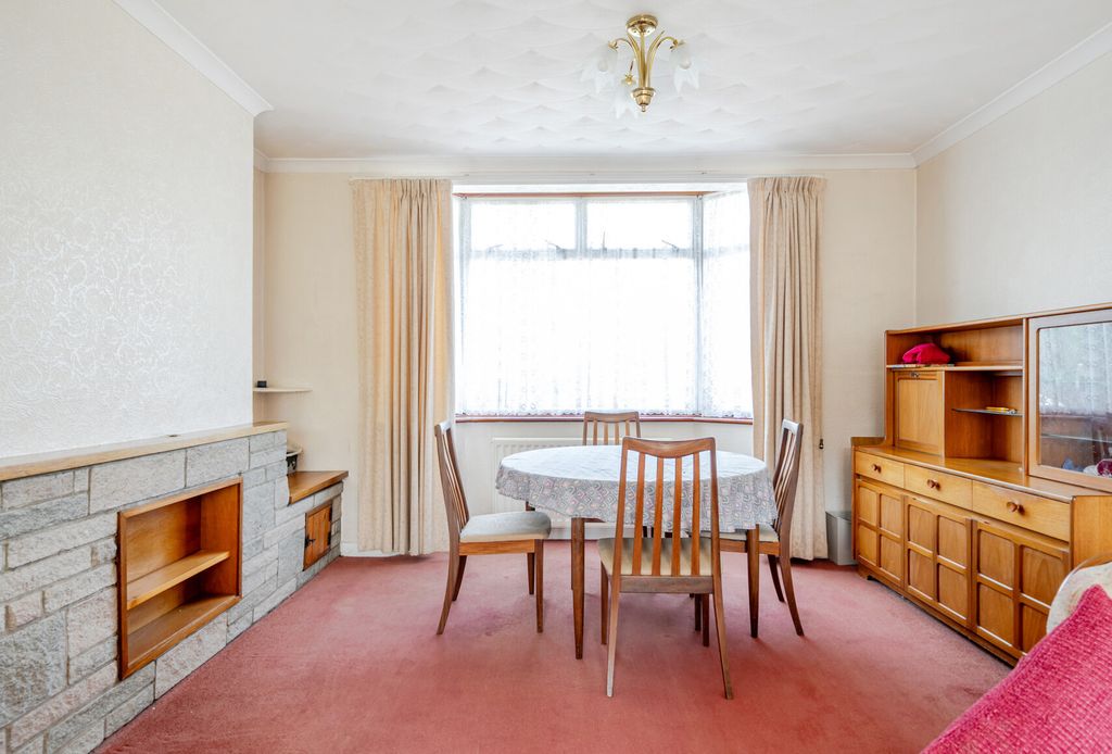 Property photo 3 of 20 1339747-9-689F2F8...