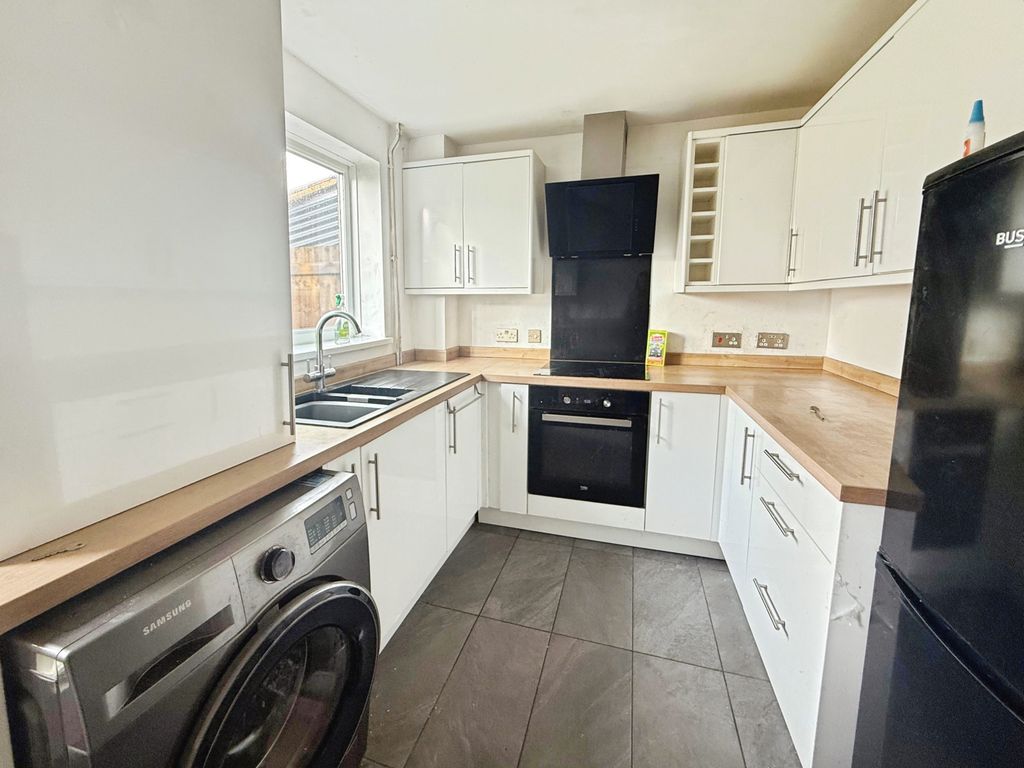 Property photo 3 of 12 Front