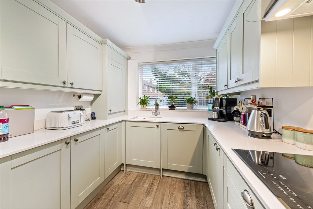 Property photo 3 of 12 Picture No. 16