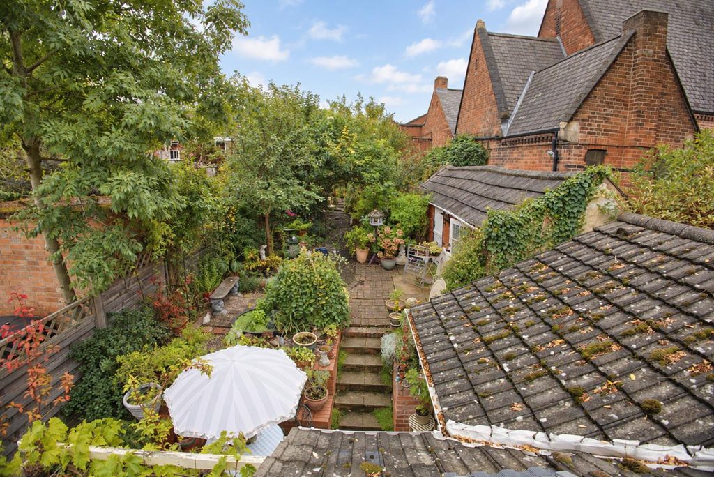 Property photo 3 of 28 Rear Garden