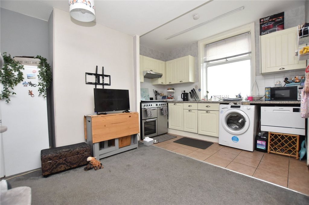 Property photo 3 of 17 Picture No. 25