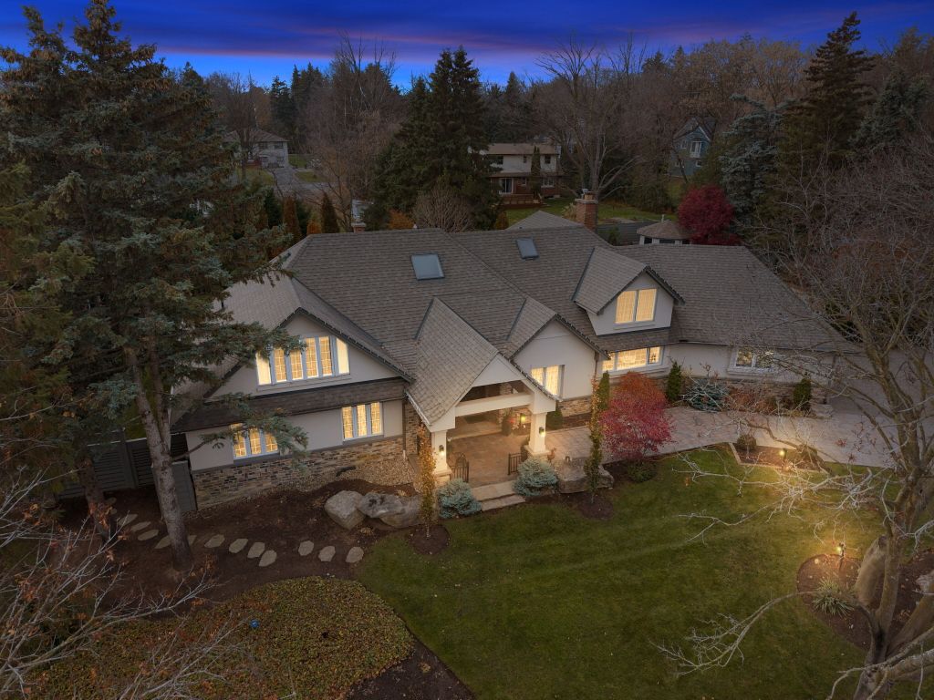 Property photo 1 of 50