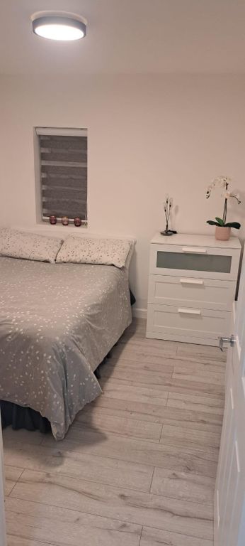 Property photo 1 of 5 Flat To Rent Budoch Drive, Ilford Ig3