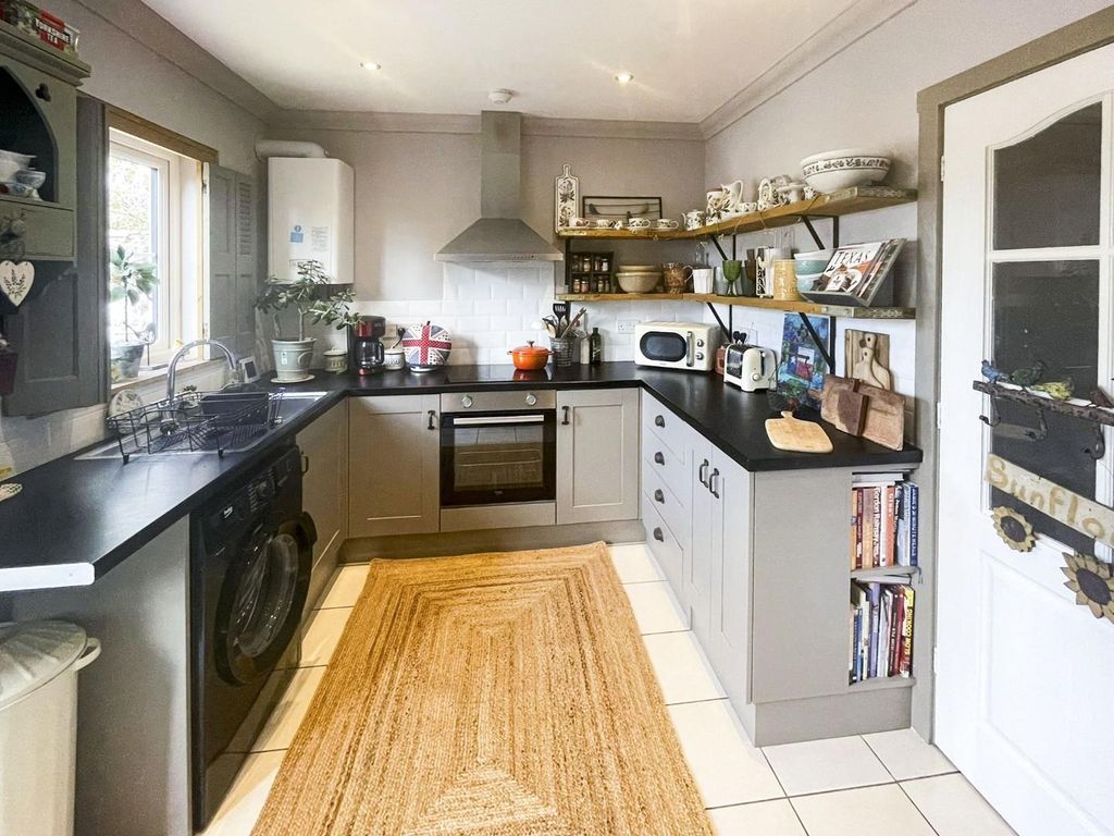 Property photo 2 of 16 Tlc_Bd2Eb6Ff-d886-4F22-Ab0F-7F26Db825B30_0891cd4.J