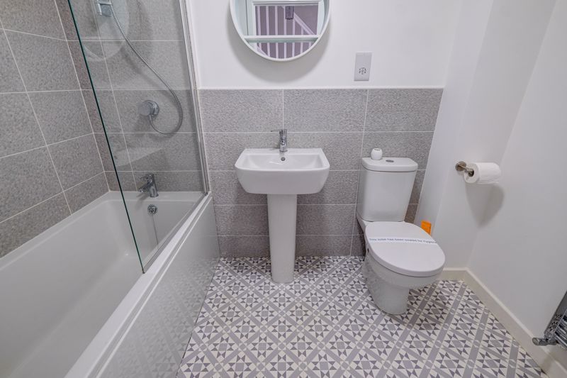 Property photo 3 of 10 Photo 1