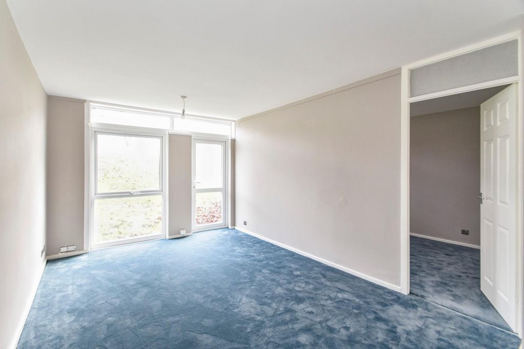 Property photo 3 of 13 88Hampsthwaiteroad-10.Jpg