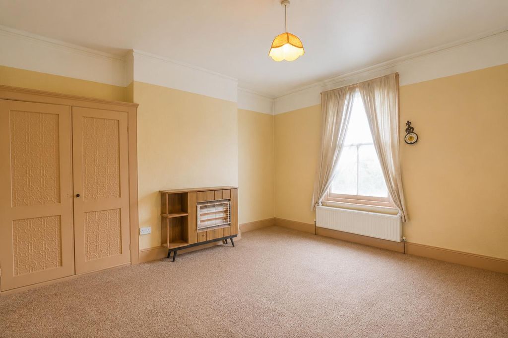 Property photo 2 of 15 4.Jpg