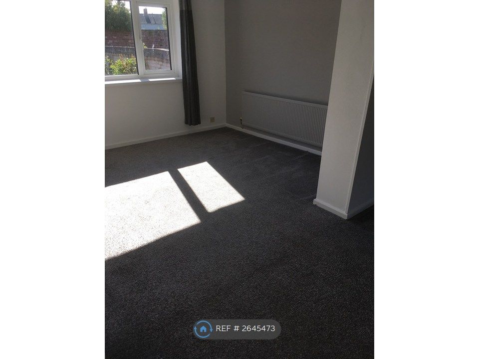 Property photo 3 of 13 Dining Room