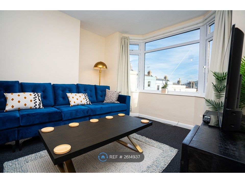 Property photo 1 of 35
