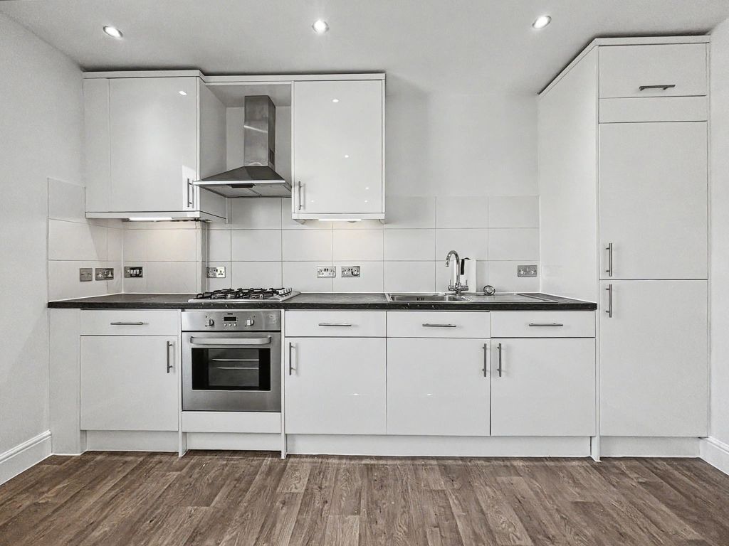Property photo 3 of 8 3.Jpg