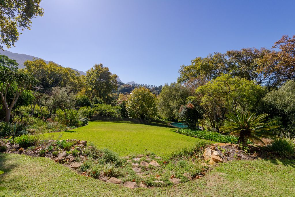 Property photo 2 of 50