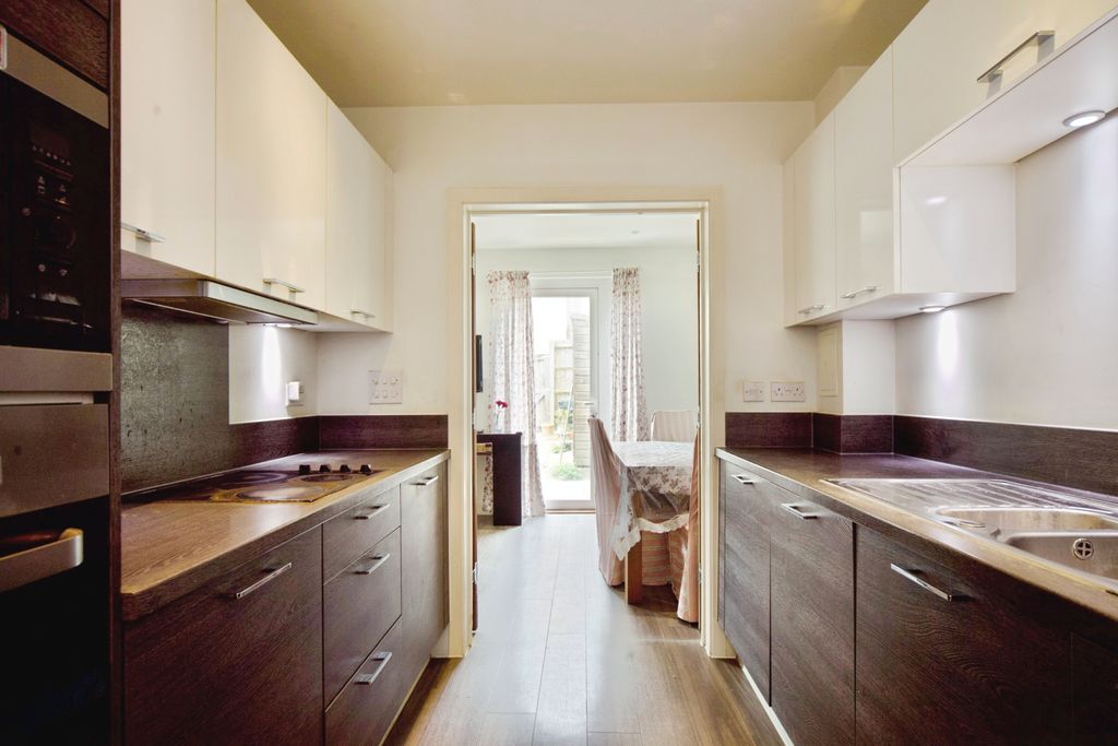 Property photo 2 of 15 Kitchen