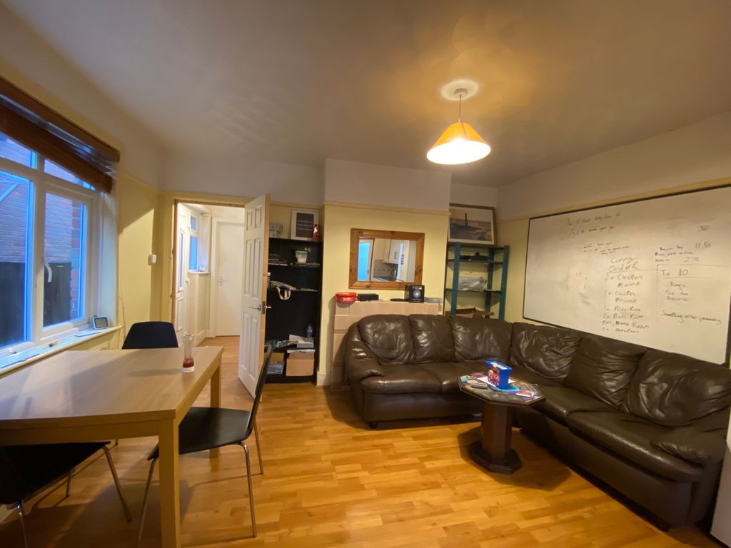 Property photo 3 of 21