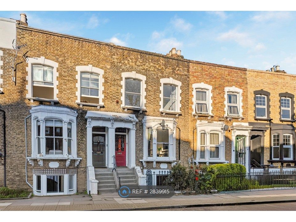 Property photo 2 of 21