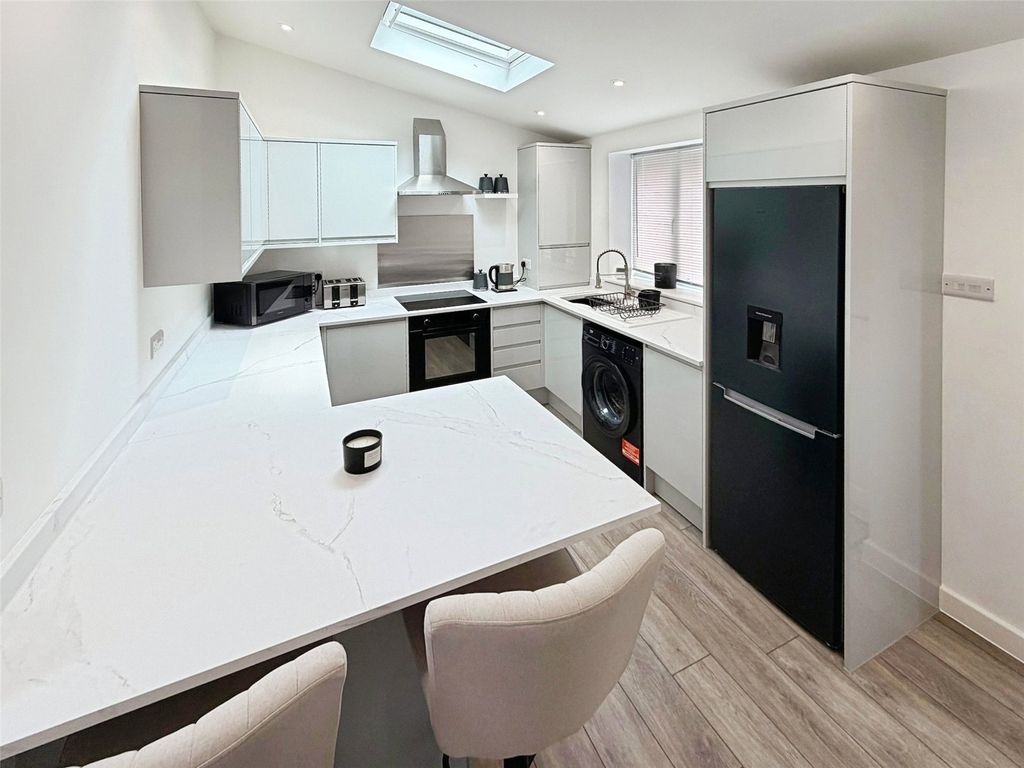 Property photo 2 of 15 Kitchen