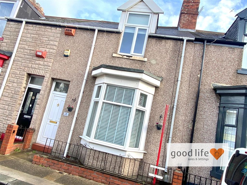 Property photo 1 of 17 20251023_122738435_Ios3Beachvillestreet.Jpg