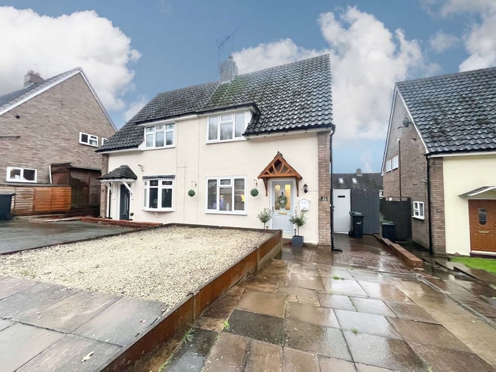 Property photo 1 of 33