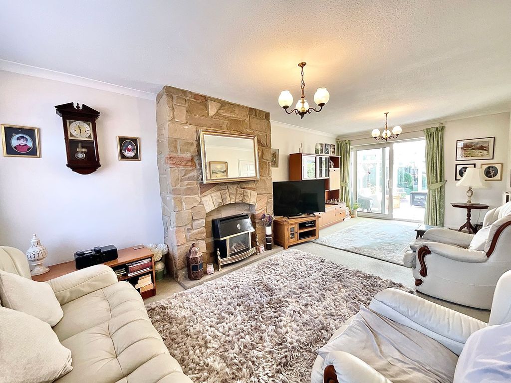 Property photo 2 of 26