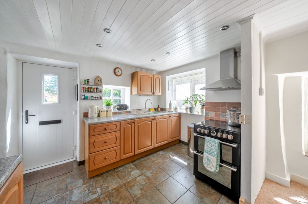 Property photo 3 of 24 1480380-8-6A351c5192515