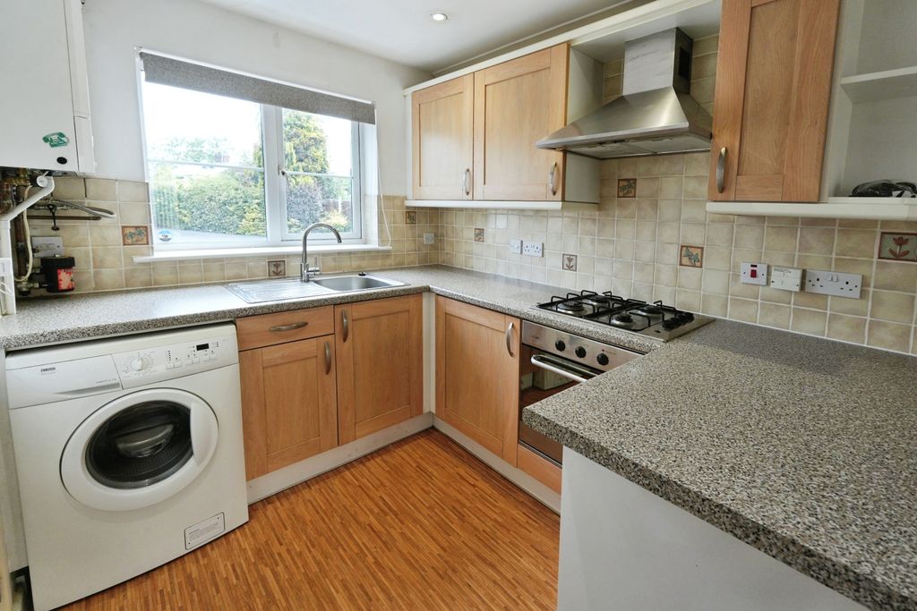 Property photo 2 of 15 Kitchen