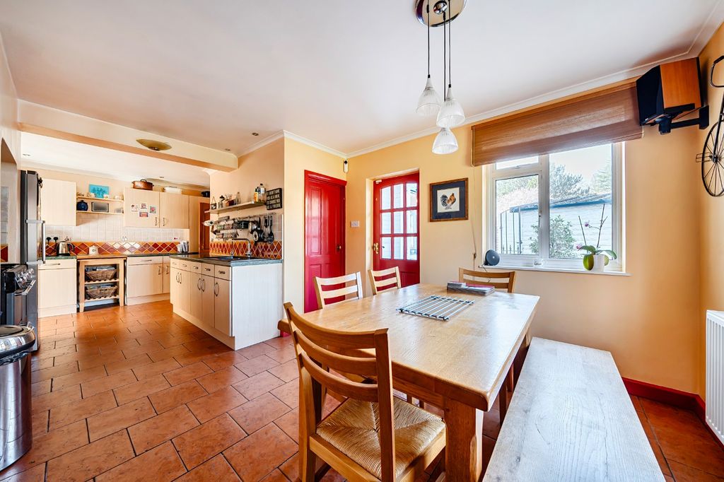 Property photo 3 of 32 Dining Area