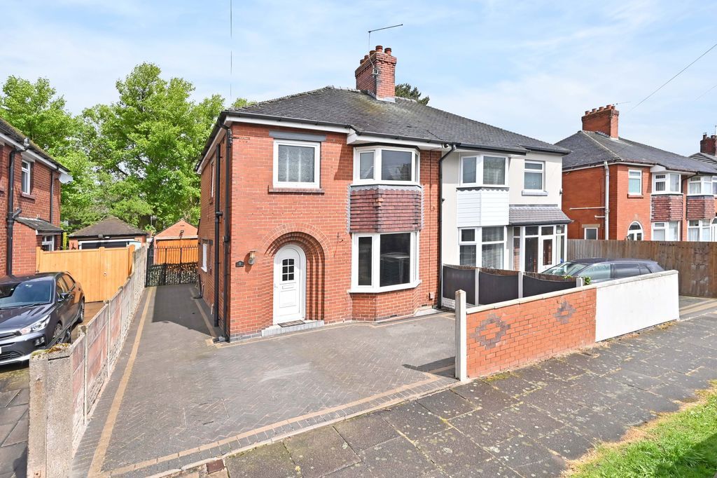 Property photo 1 of 36 External