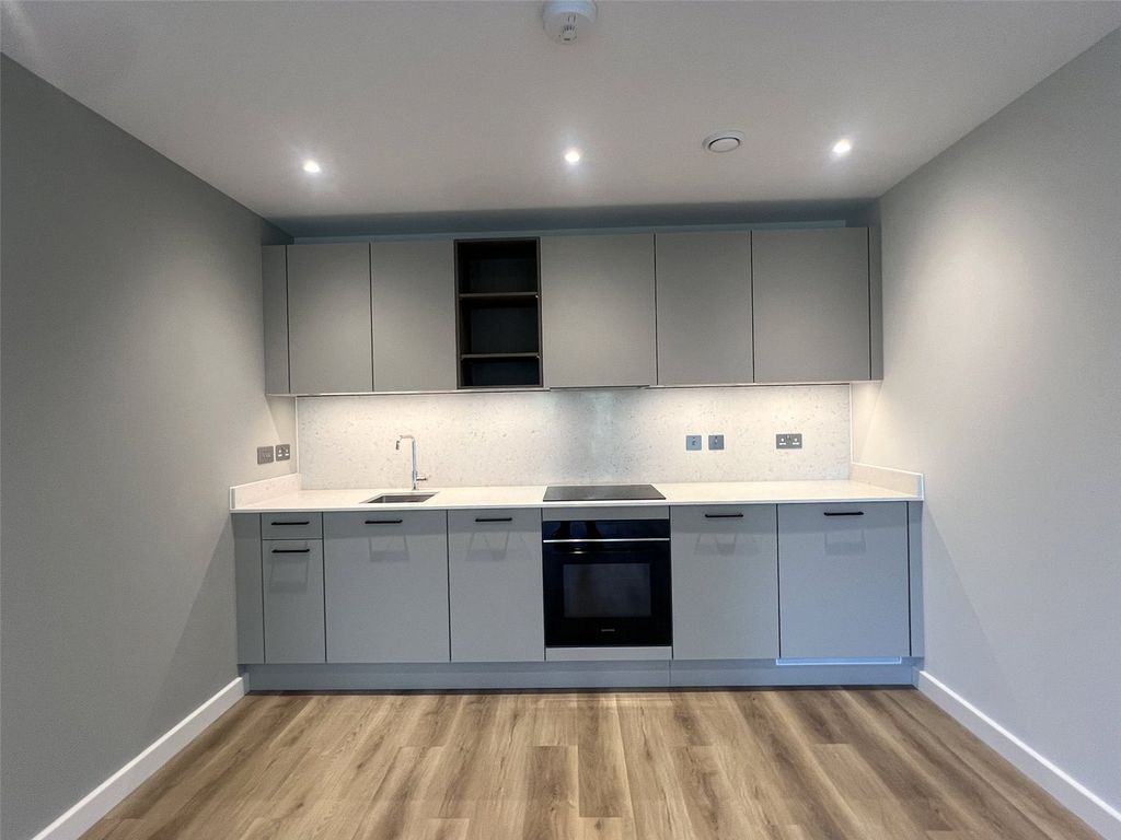 Property photo 2 of 10 Picture No. 05