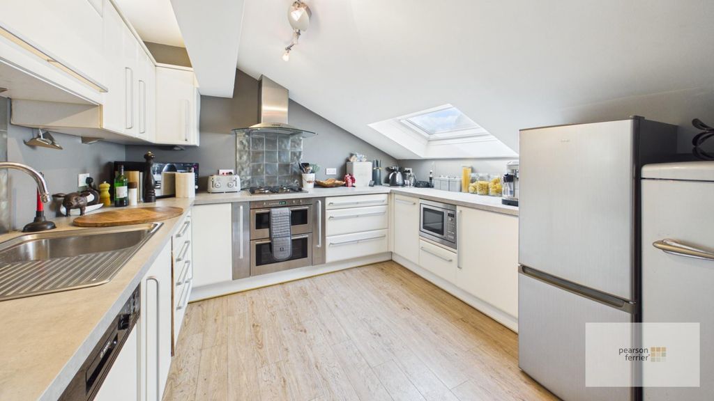 Property photo 3 of 13 Kitchen