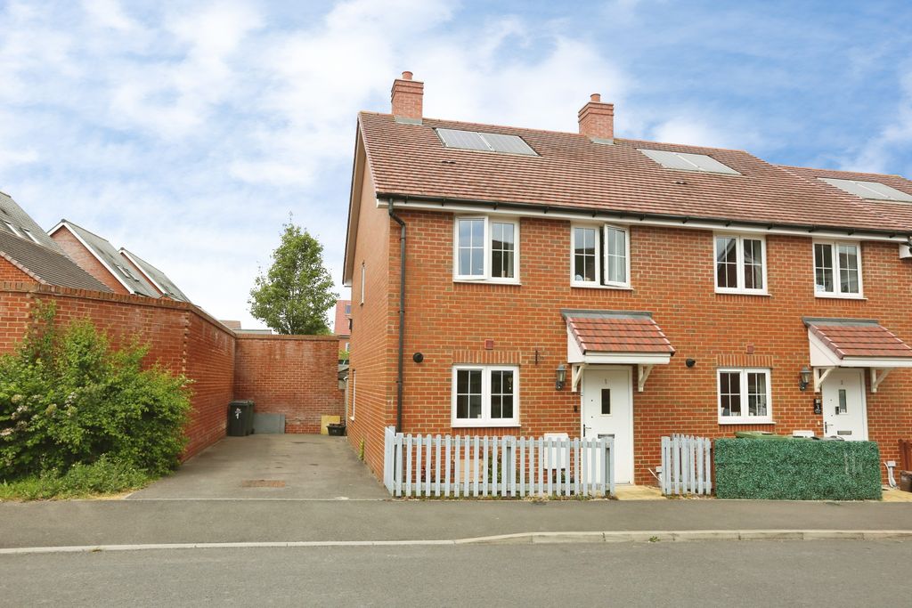 Property photo 1 of 20
